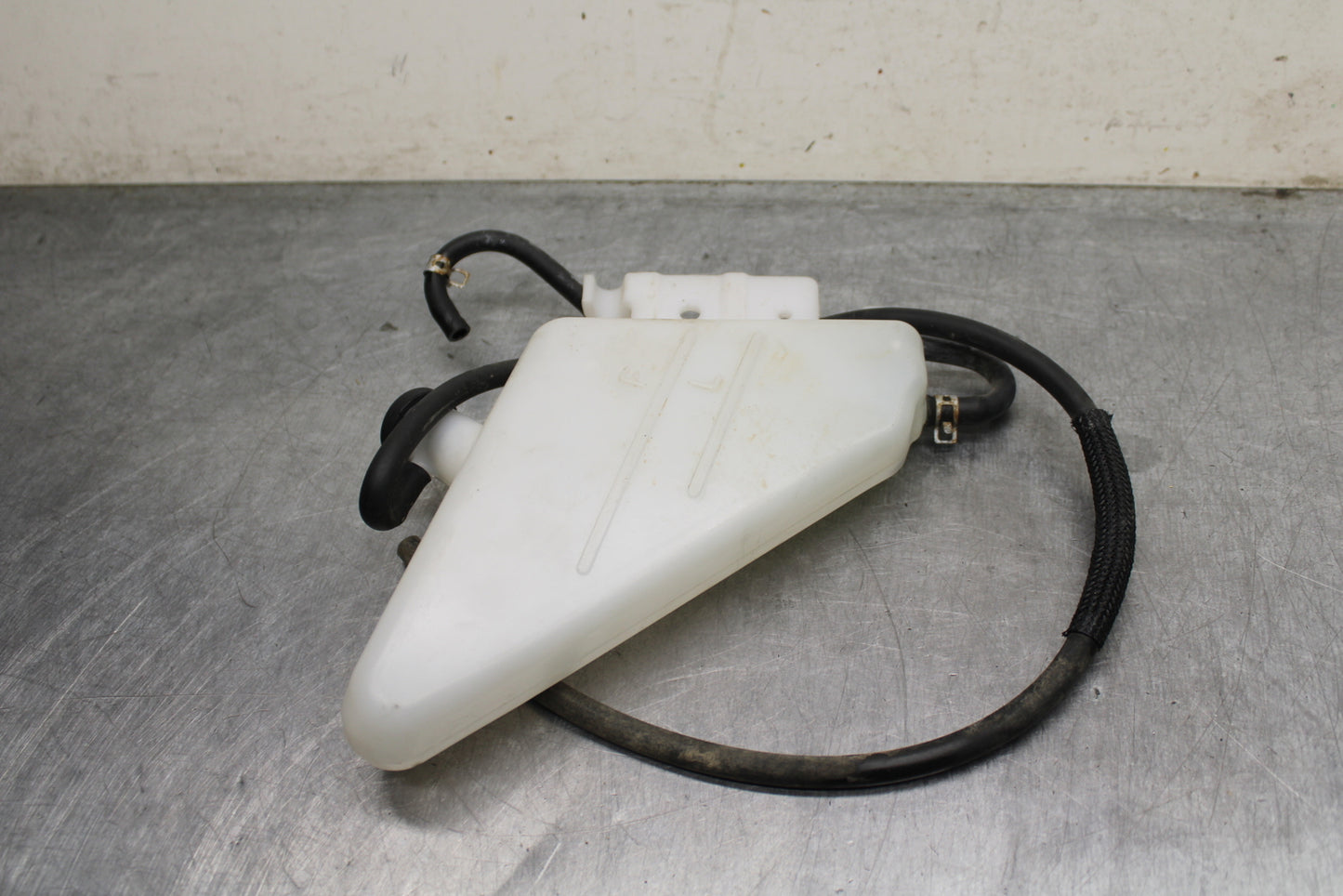 09 SUZUKI GSXR600 COOLANT WATER TANK RESERVOIR BOTTLE BB759
