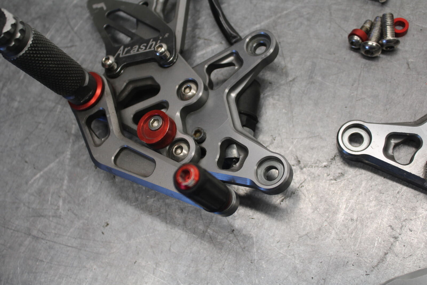 09-12 KAWASAKI NINJA ZX6R RIGHT LEFT REARSETS REAR SET DRIVER FOOT PEGS  BB698