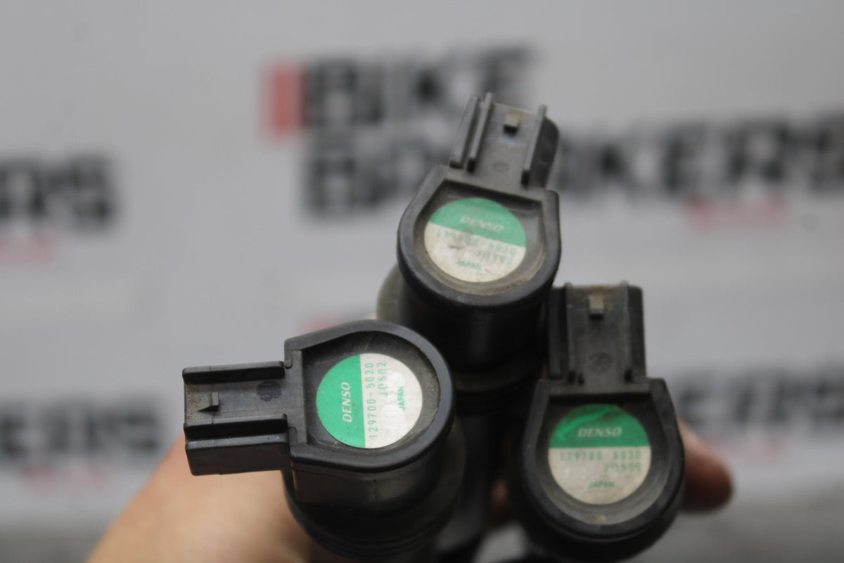 12 TRIUMPH STREET TRIPLE R IGNITION COILS COIL SPARK PLUG CAPS BB914