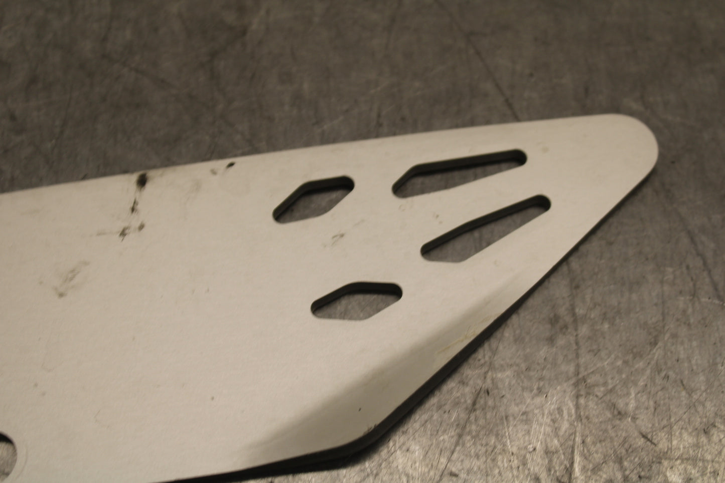 19-23 KAWASAKI NINJA ZX6R RIGHT REARSET REAR SET HEEL GUARD COVER  BB749