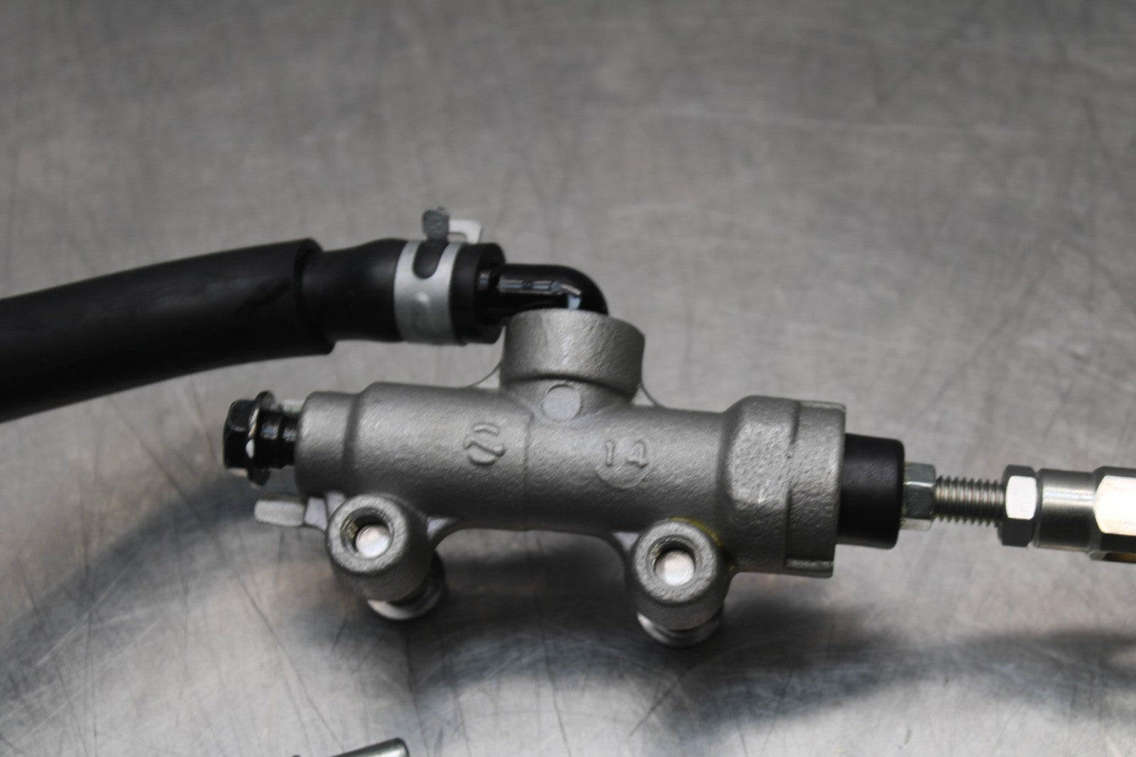 23-24 KAWASAKI NINJA ZX14R REAR BACK BRAKE MASTER CYLINDER W RESERVOIR BB764