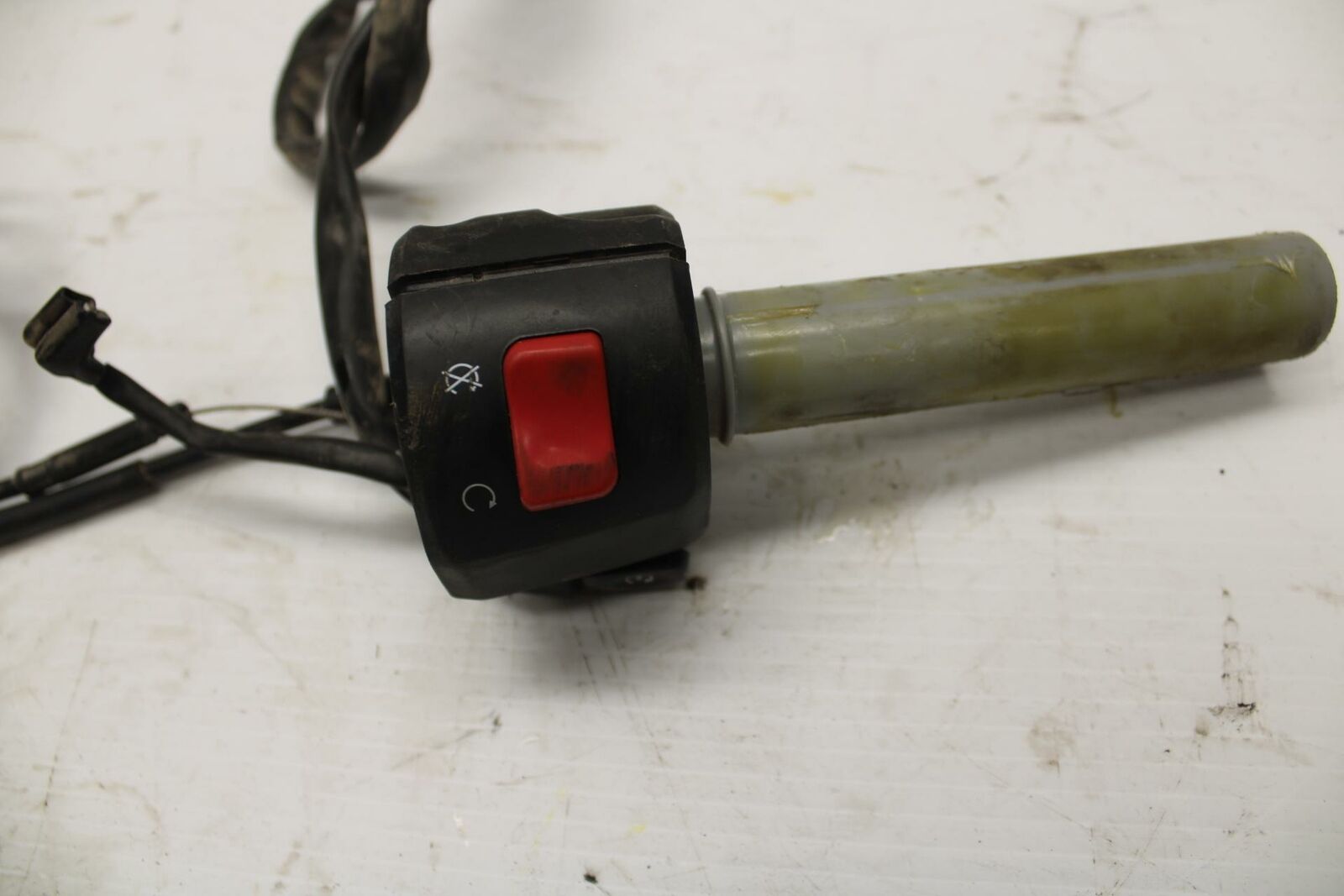 17-20 KAWASAKI NINJA 650 EX650 ABS RIGHT  HANDLE KILL OFF START SWITCH  BB277