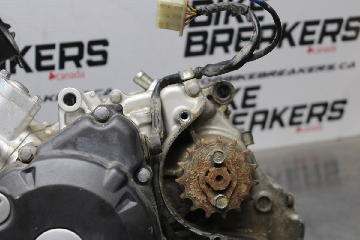 08 HONDA CBR125R ENGINE MOTOR BB804