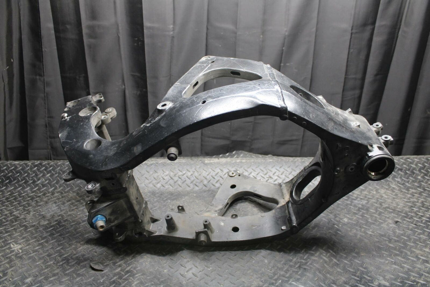 08-09 SUZUKI GSXR600 FRAME CHASSIS BB226