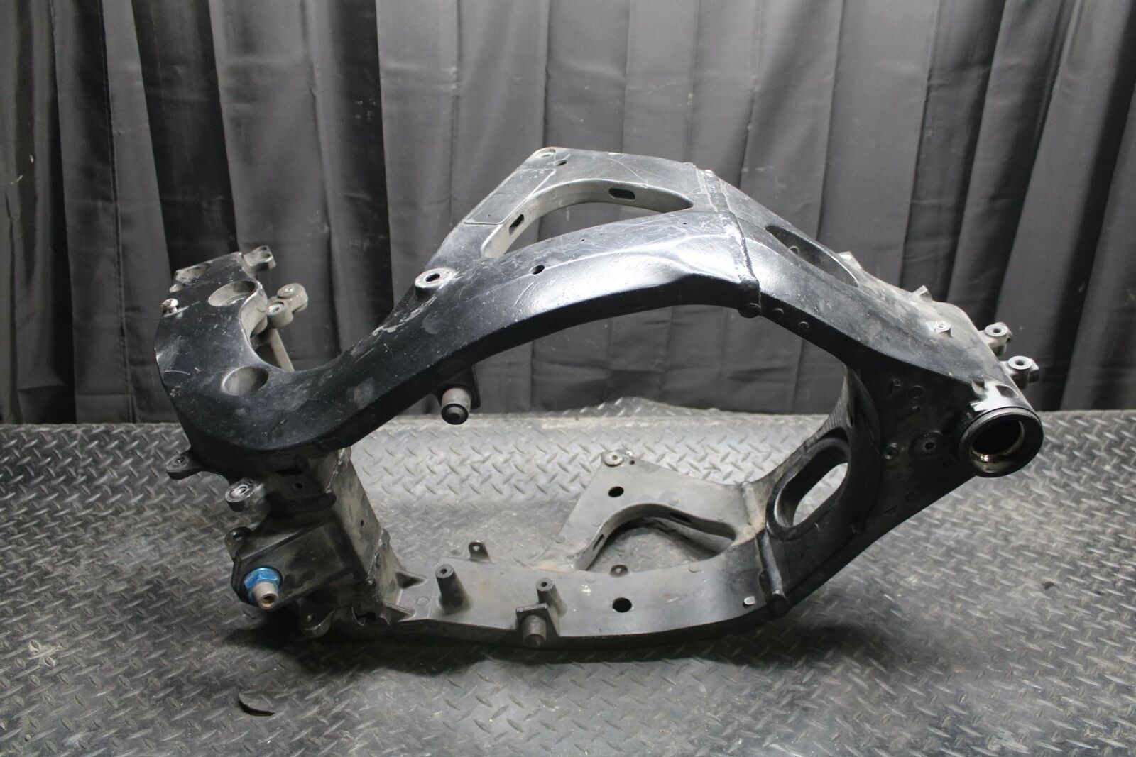 08-09 SUZUKI GSXR600 FRAME CHASSIS BB226