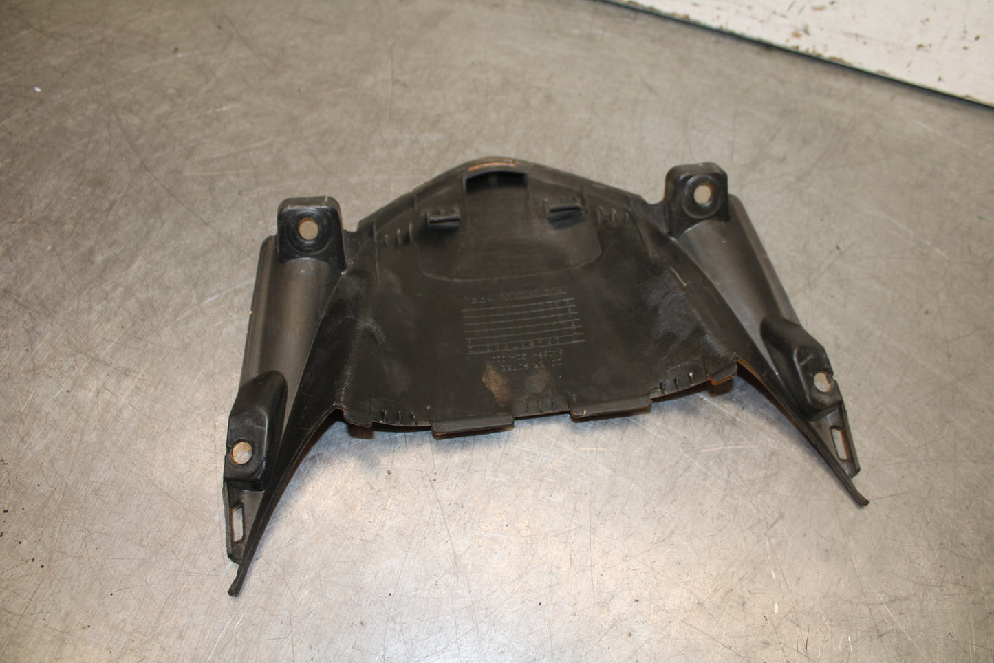 13-15 HONDA CBR500R LOWER FRONT UPPER INNER HEADLIGHT COWL FAIRING  BB704