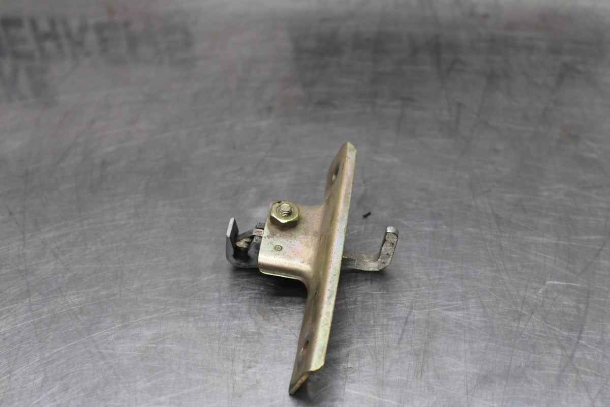 84 HONDA INTERCEPTOR 1000 VF1000F REAR SEAT LATCH LOCK ASSEMBLY BB878