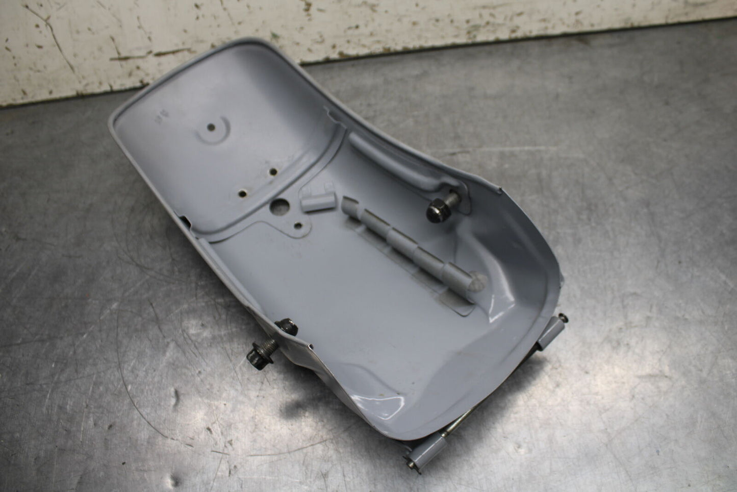 78-81 YAMAHA XS1100 REAR BACK FENDER MUD GUARD BB107