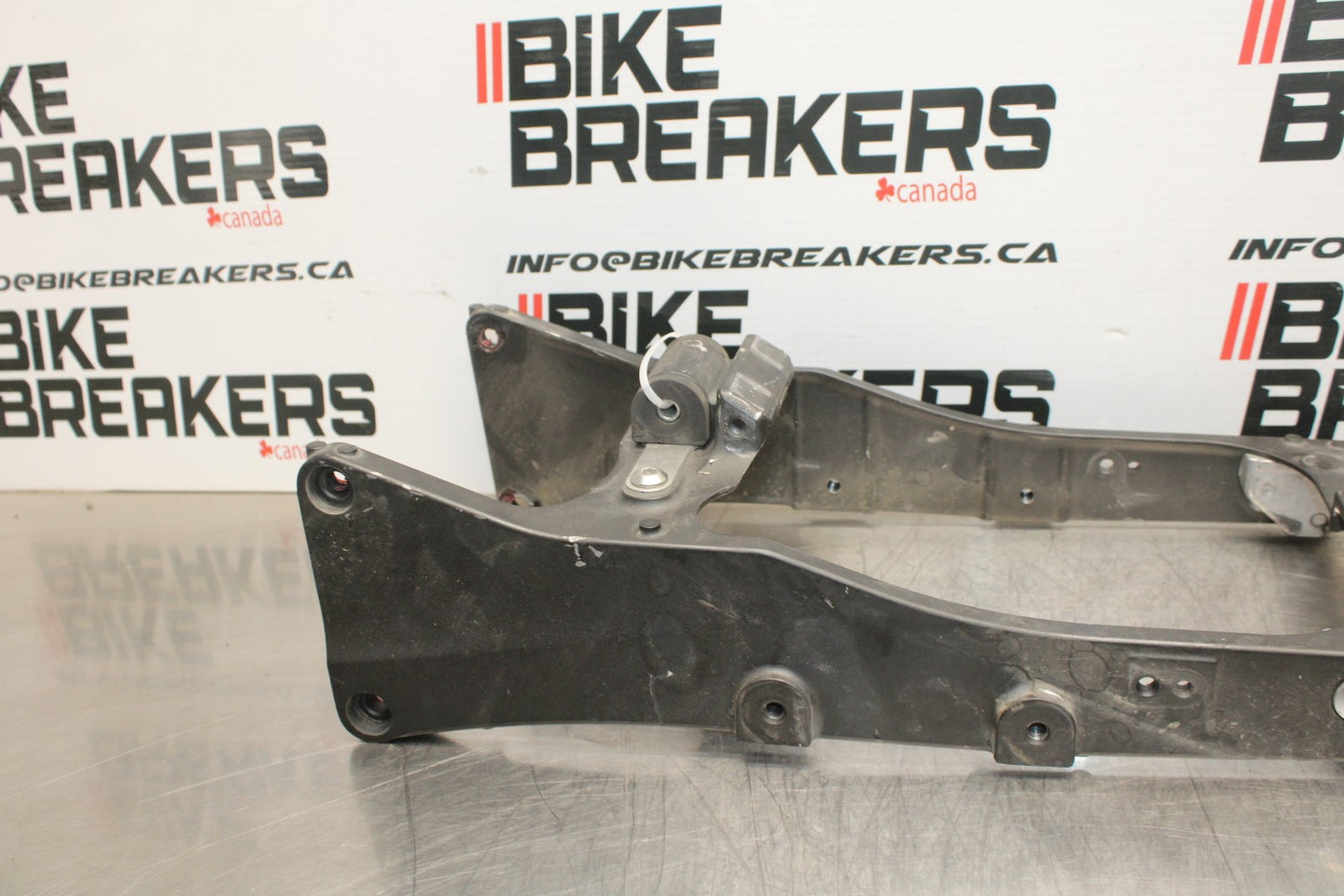 08 KAWASAKI NINJA ZX10R REAR SUBFRAME BACK SUB FRAME BB201