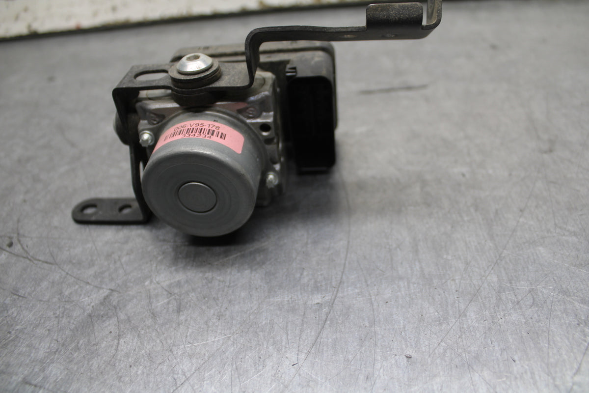 24 KAWASAKI NINJA 500 ABS ABS PUMP UNIT MODULE BB744