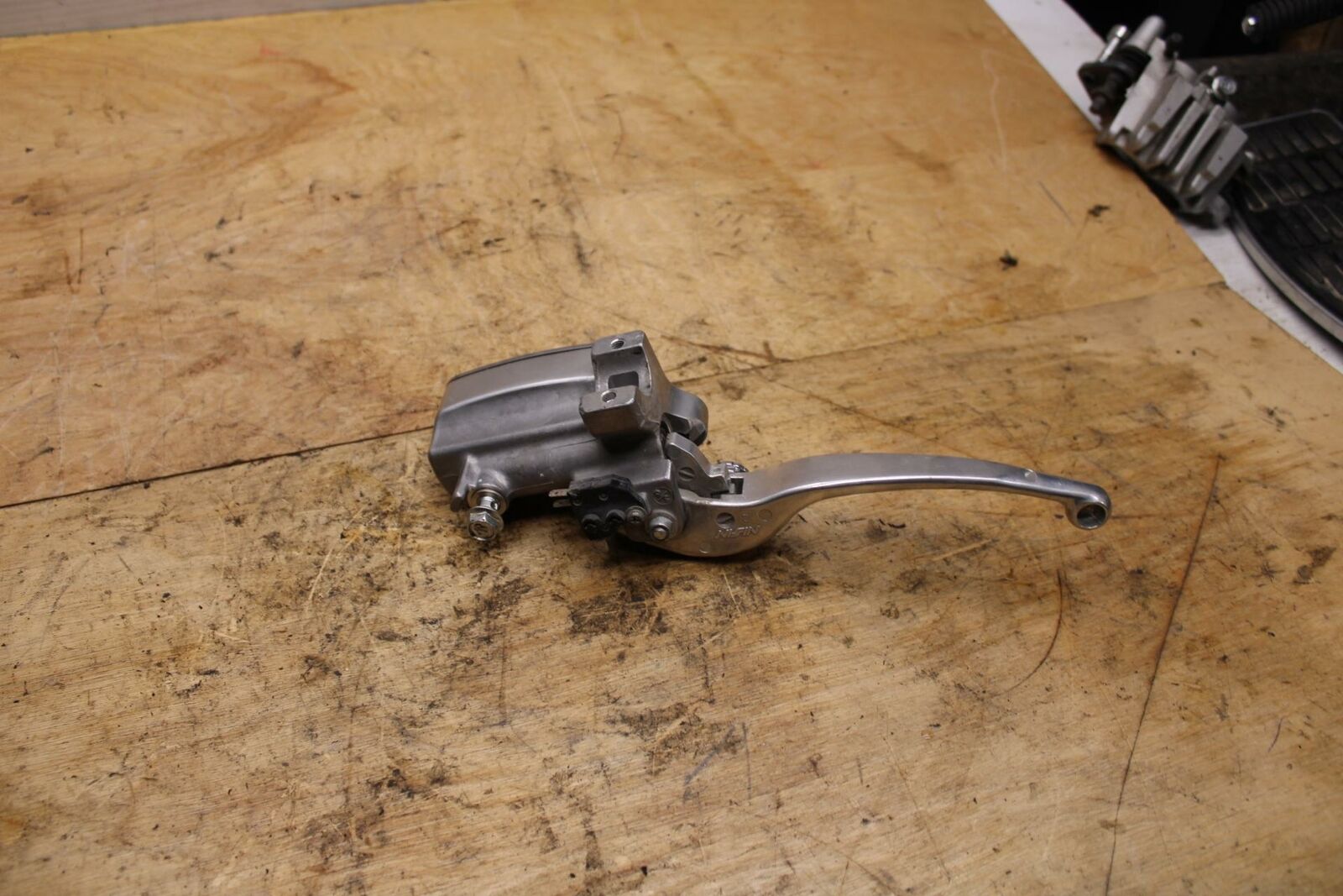 05-09 SUZUKI BOULEVARD C90 FRONT BRAKE MASTER CYLINDER BB332