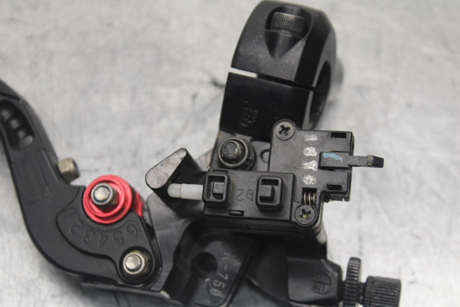 12-17 KAWASAKI ER-6N Z650 CLUTCH PERCH MOUNT WITH LEVER  BB607