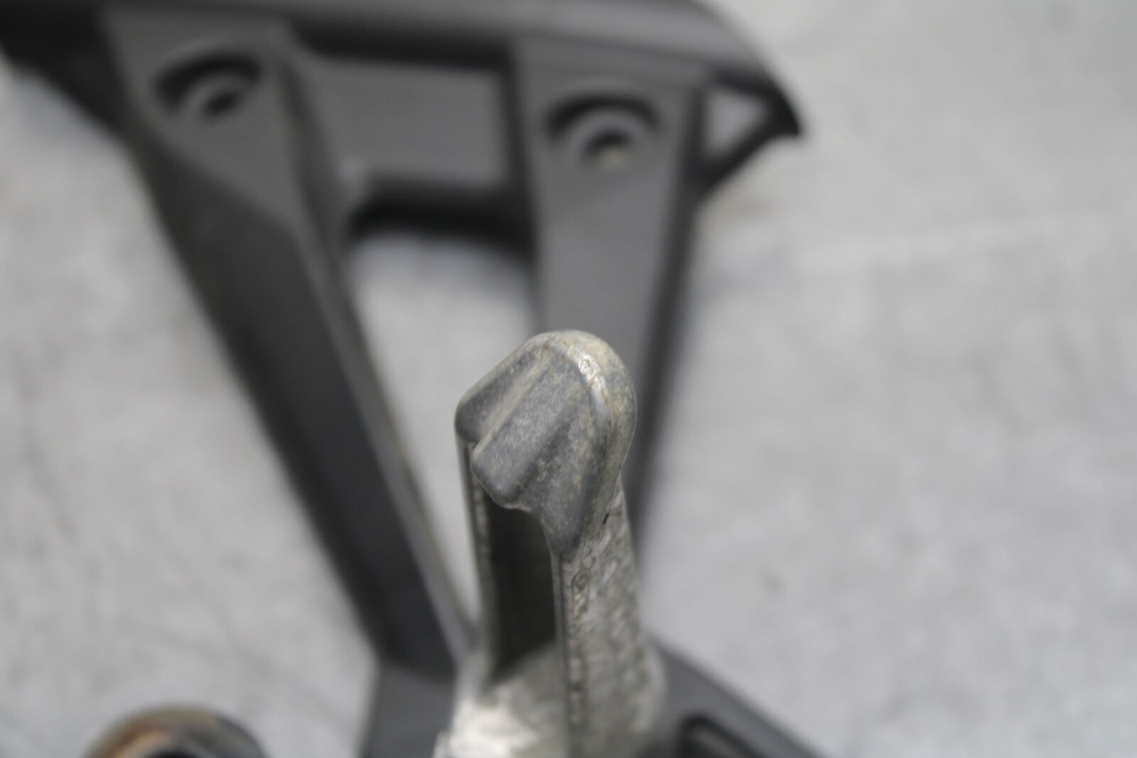 08-12 KAWASAKI NINJA 250R EX250J REAR BACK PASSENGER PEG SET PAIR BB111