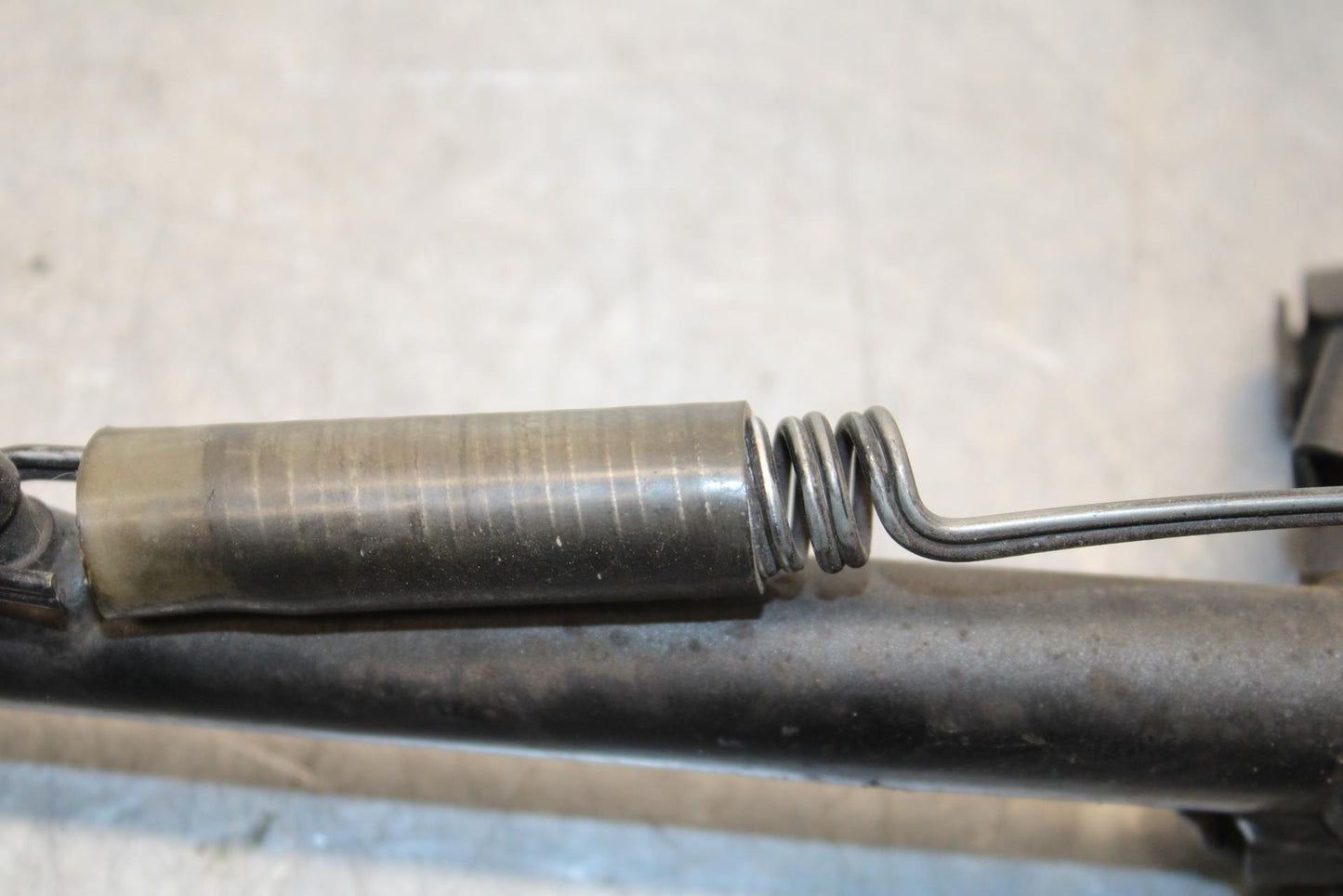 2011 Kawasaki Ninja ZX6R ZX600R KICKSTAND SIDE KICK STAND 32043-0059-18R BB587