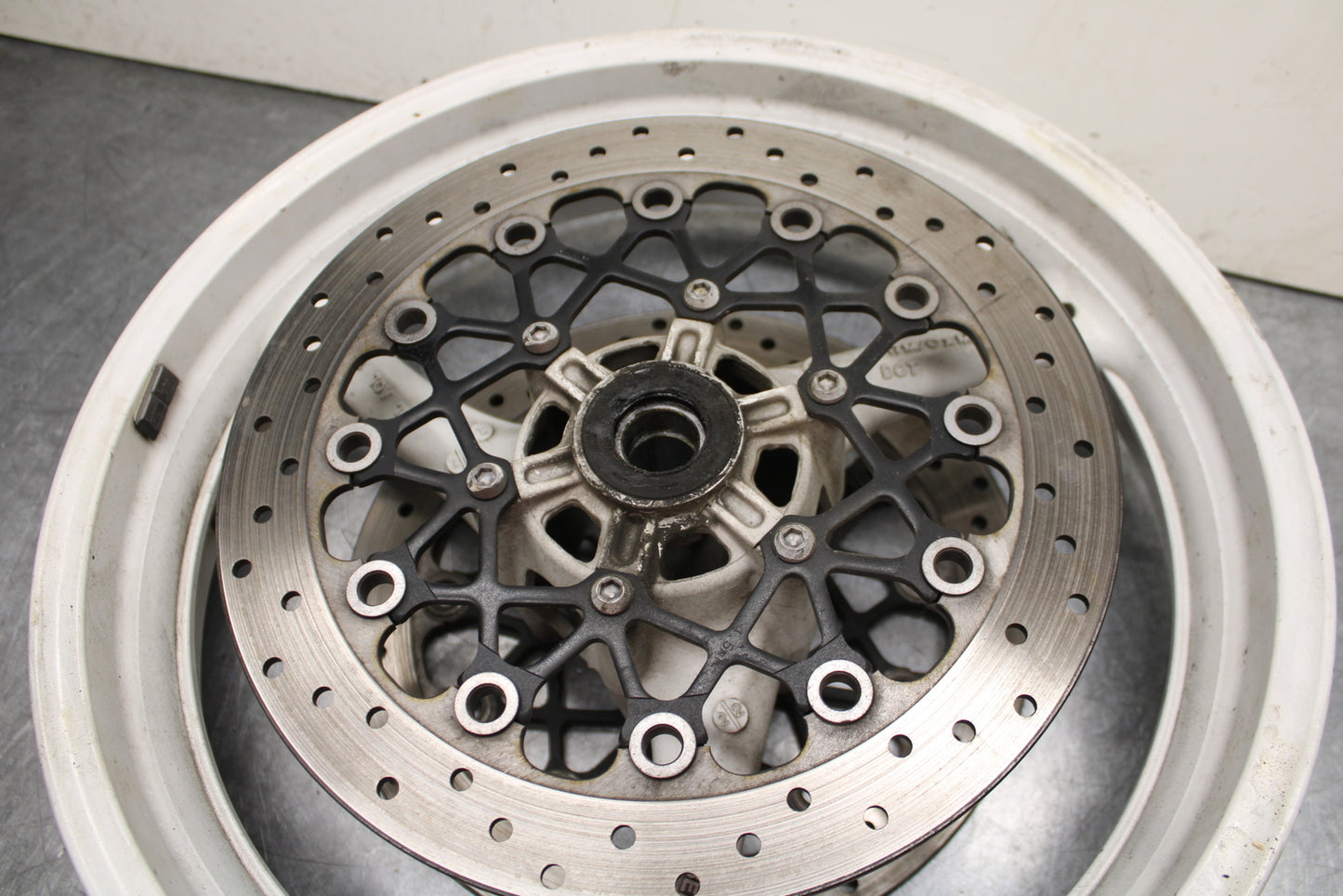 08-10 SUZUKI GSXR 600 FRONT WHEEL FRONT RIM BB753