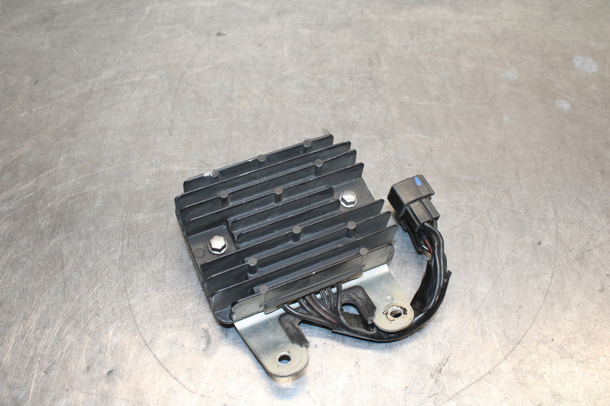 08-10 SUZUKI GSXR 600 RECTIFIER VOLTAGE REGULATOR BB130
