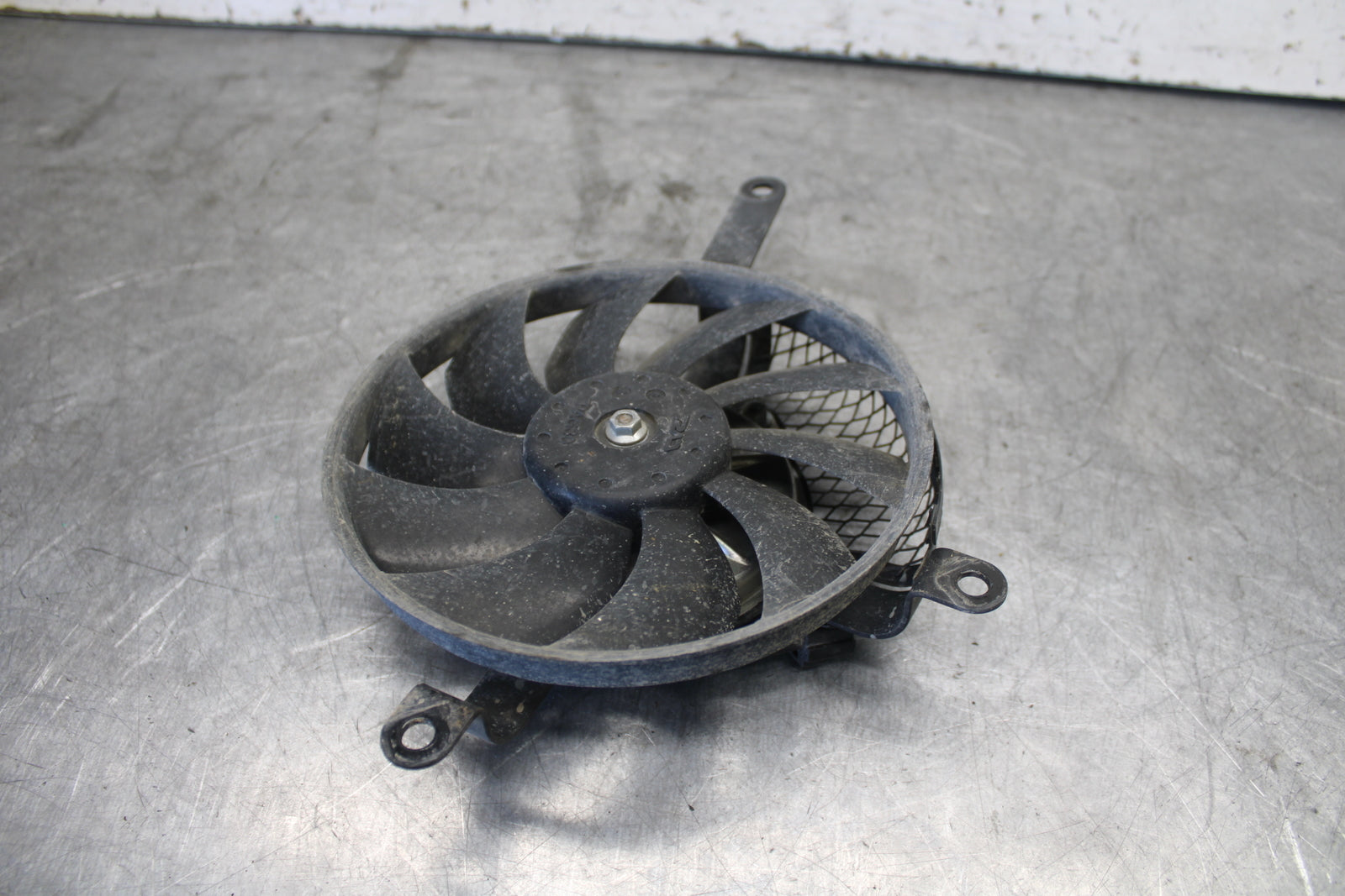 06-07 SUZUKI GSXR 600 ENGINE RADIATOR COOLING FAN BB694