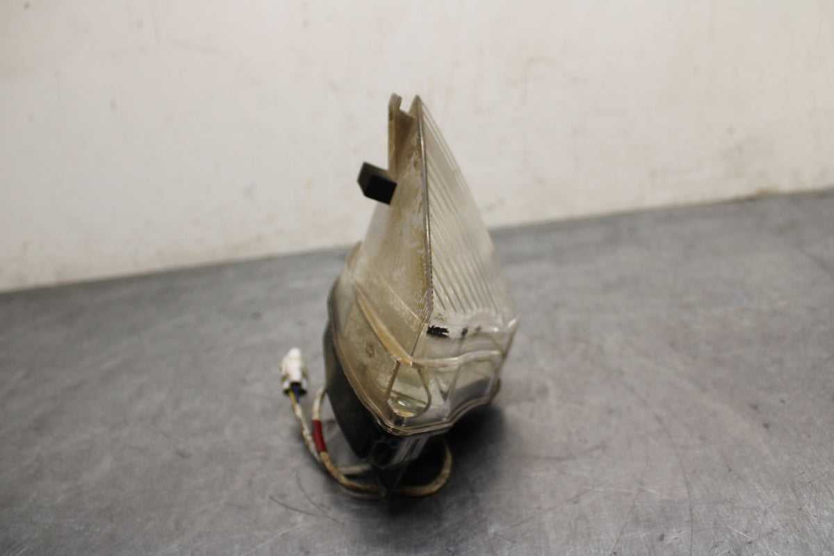04-05 YAMAHA YZF R1 REAR TAIL TAILLIGHT BACK BRAKE LIGHT BB131