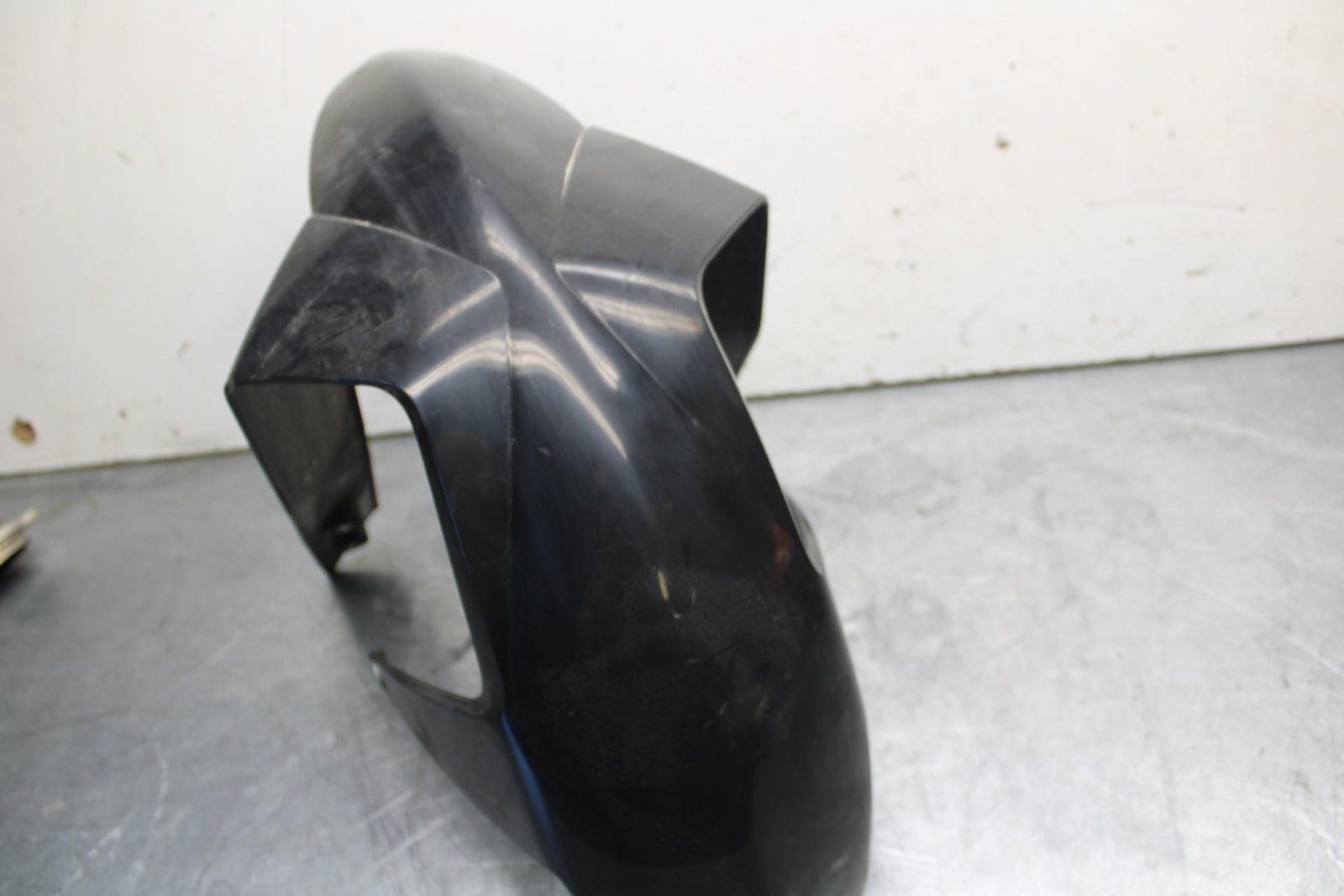 16-18 KTM 690 DUKE FRONT WHEEL FENDER COWL FAIRING BB631