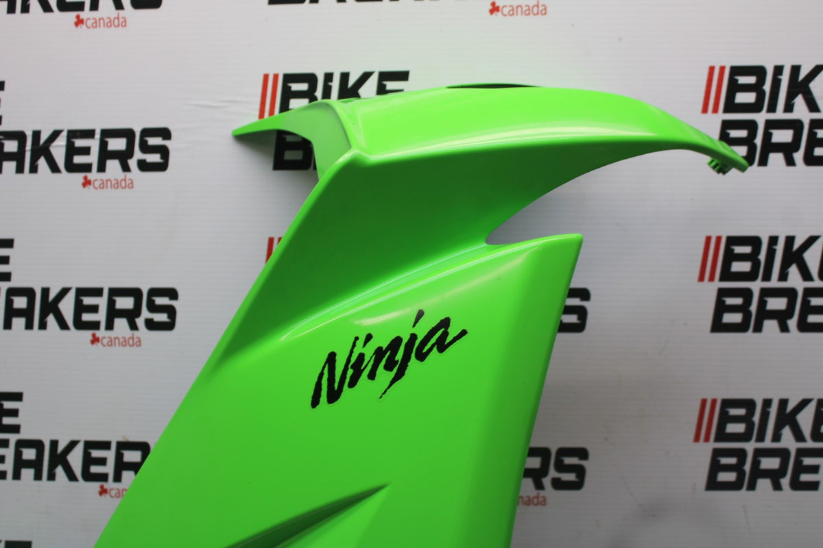 08 KAWASAKI NINJA ZX10R RIGHT MID UPPER SIDE FAIRING COWL PLASTIC BB902