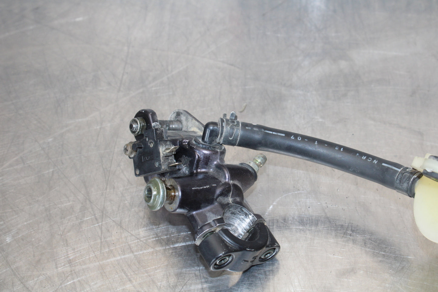 07-08 YAMAHA YZF R1 FRONT BRAKE MASTER CYLINDER BB160