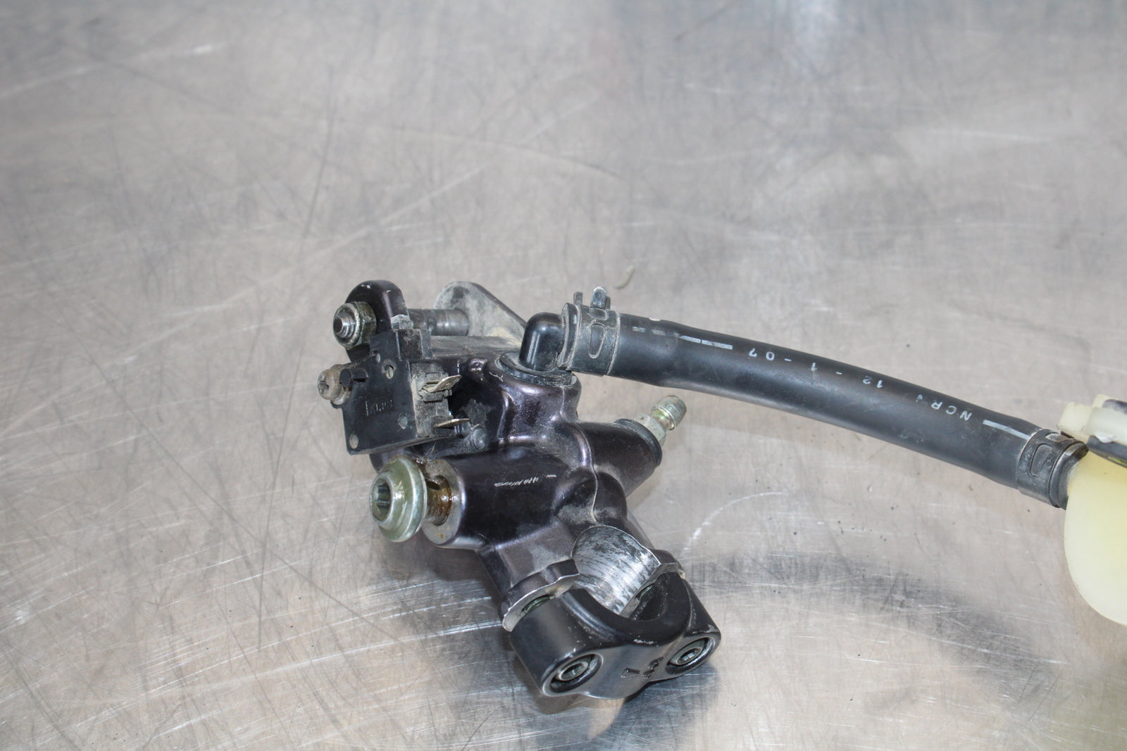 07-08 YAMAHA YZF R1 FRONT BRAKE MASTER CYLINDER BB160