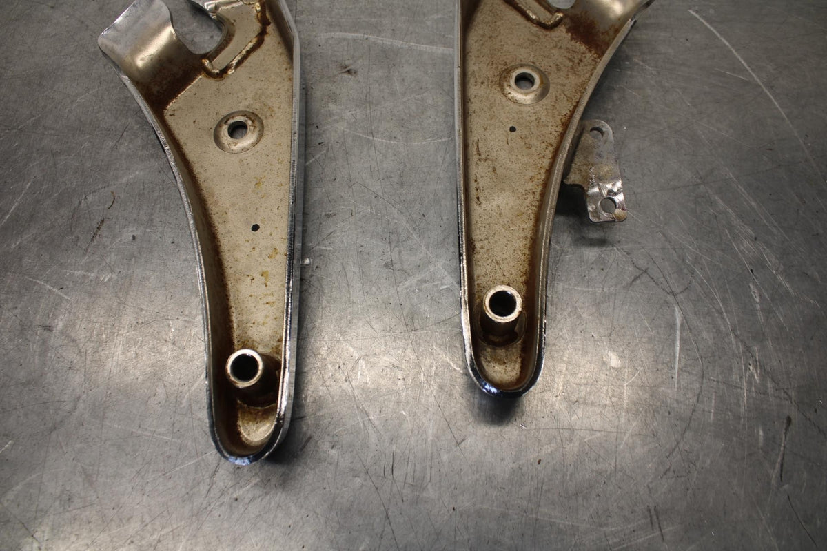 01-02 HONDA SHADOW SPIRIT 750 SUBFRAME FENDER SUPPORT FRAME COVER BB632