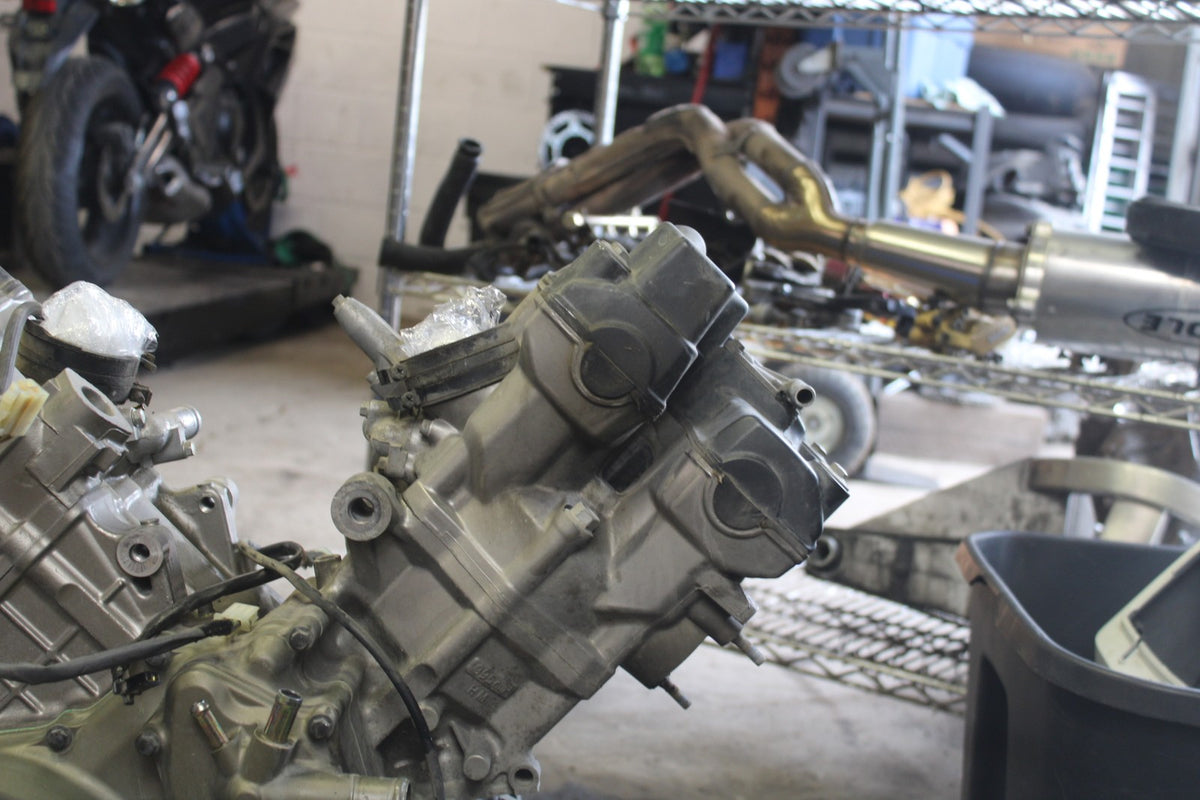 98-05 HONDA SUPER HAWK 1000 VTR1000F ENGINE MOTOR BB924