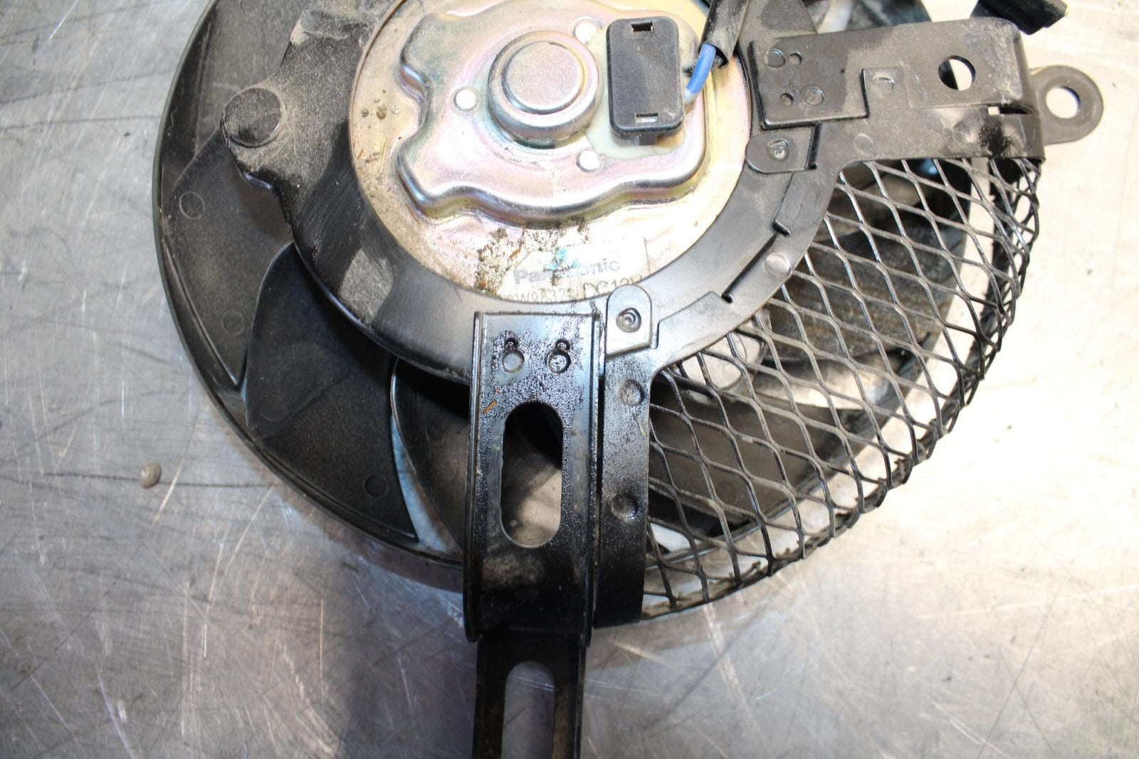 15-21 SUZUKI GSXR600 ENGINE RADIATOR COOLING FAN BB463