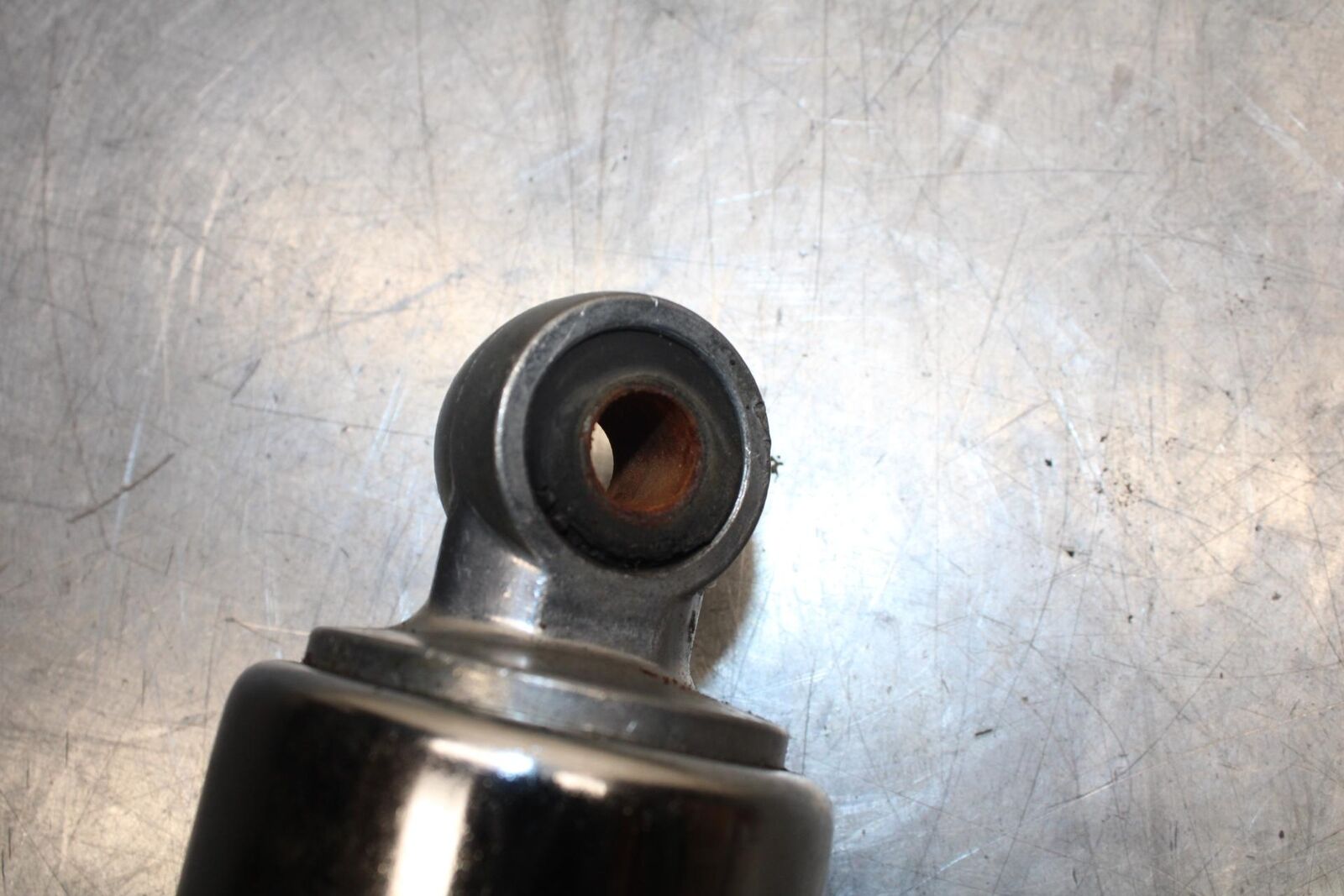 75 SUZUKI GT 550 REAR BACK SHOCK ABSORBER SUSPENSION BB67
