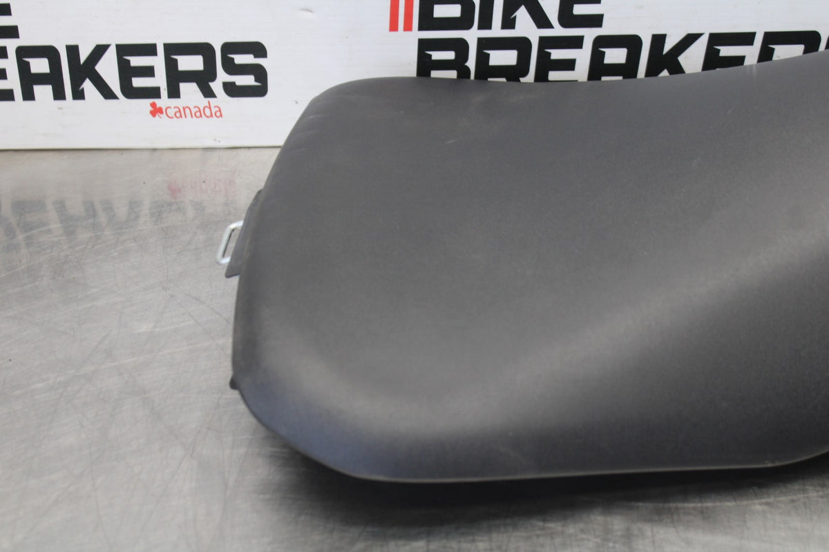 15-17 YAMAHA FJ09 FRONT DRIVERS SEAT PAD SADDLE PILLION BB906