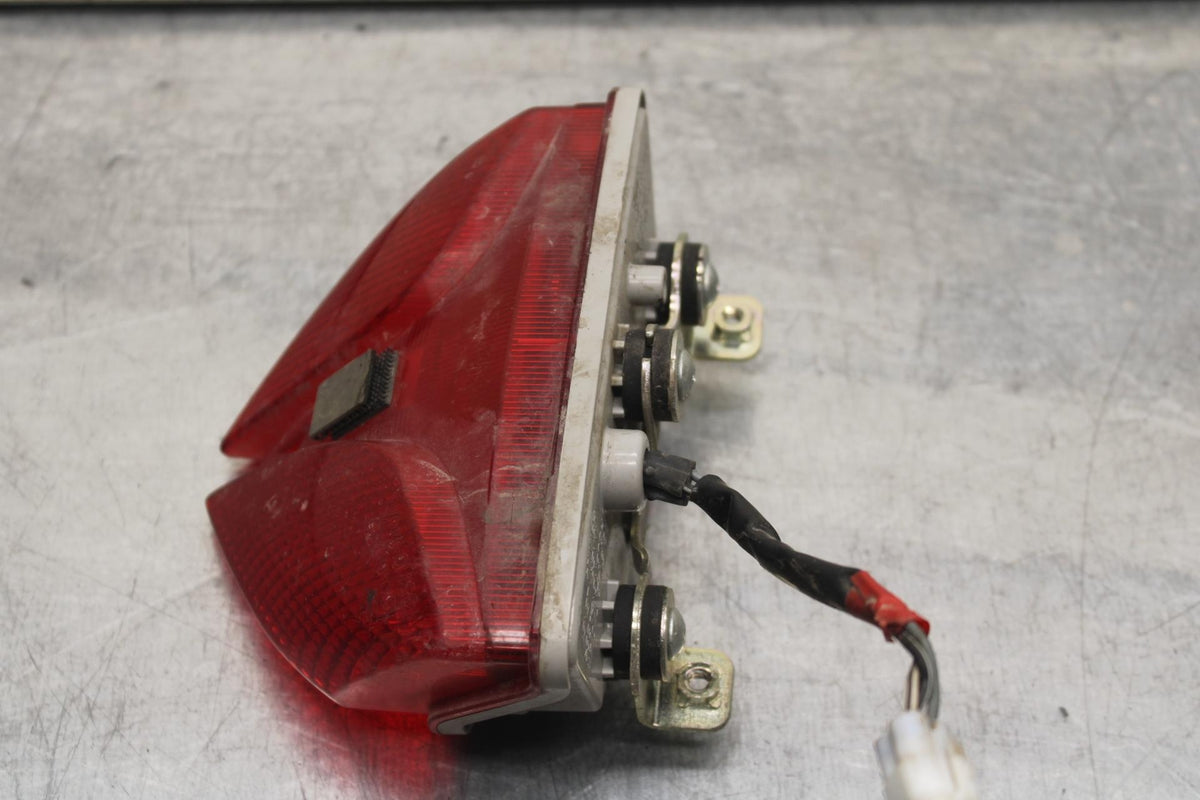 2011 Suzuki GSXR600 REAR TAIL TAILLIGHT BACK BRAKE LIGHT BB605