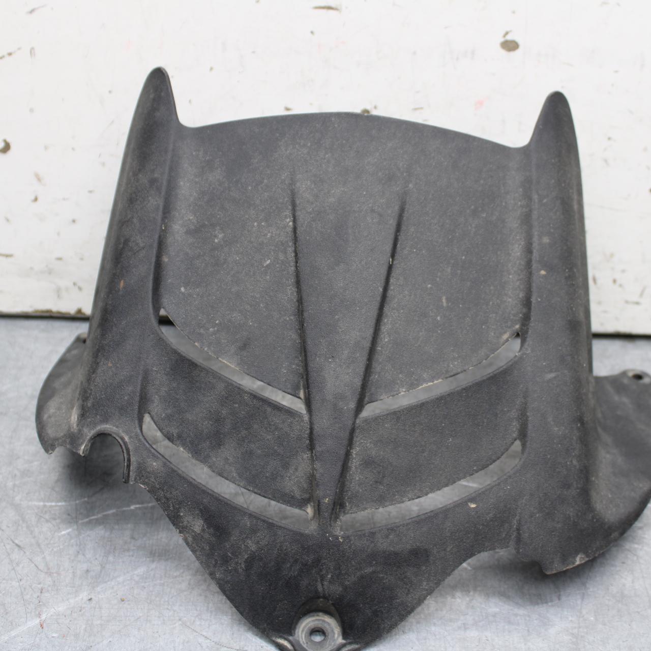 21 KAWASAKI NINJA ZX6R REAR BACK WHEEL TIRE HUGGER FENDER 35023-0171 BB647