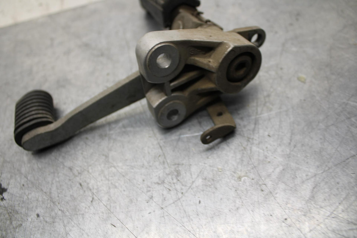 89-90 YAMAHA FZR600 RIGHT REARSET REAR SET DRIVER FOOT PEG PEDAL BB76