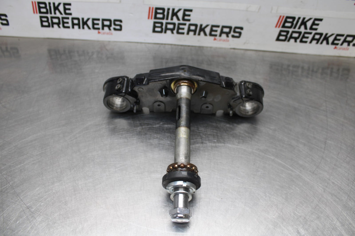 05-09 SUZUKI BOULEVARD C90 FRONT FORKS CLAMP LOWER TRIPLE TREE STEM BB918