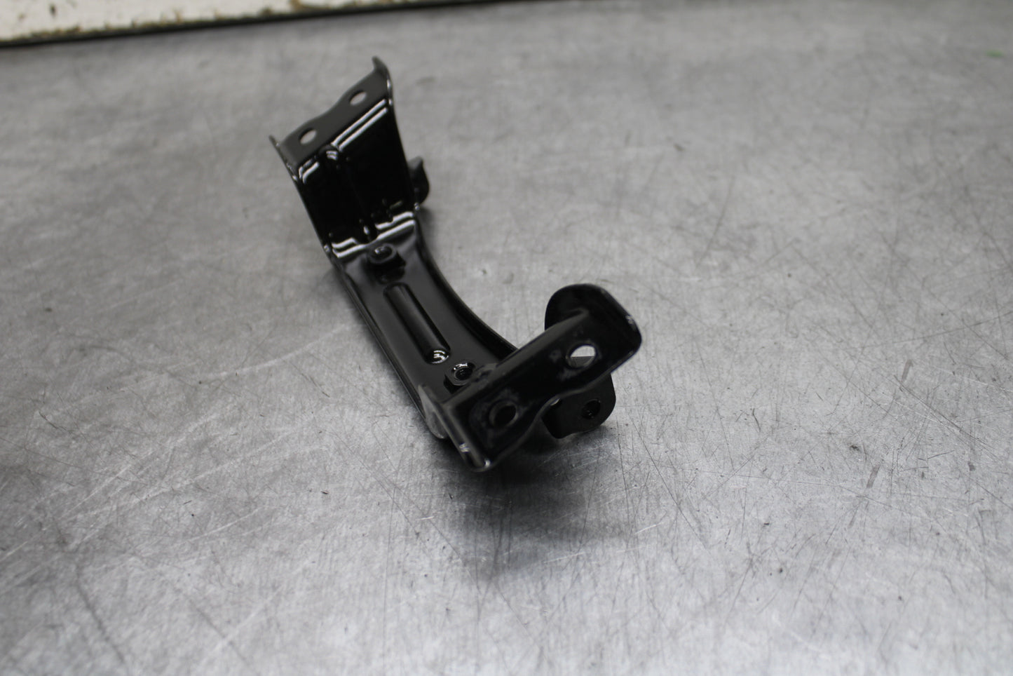 24 KAWASAKI NINJA 500 ABS GAS TANK FUEL CELL PETROL BRACKET MOUNT  BB730