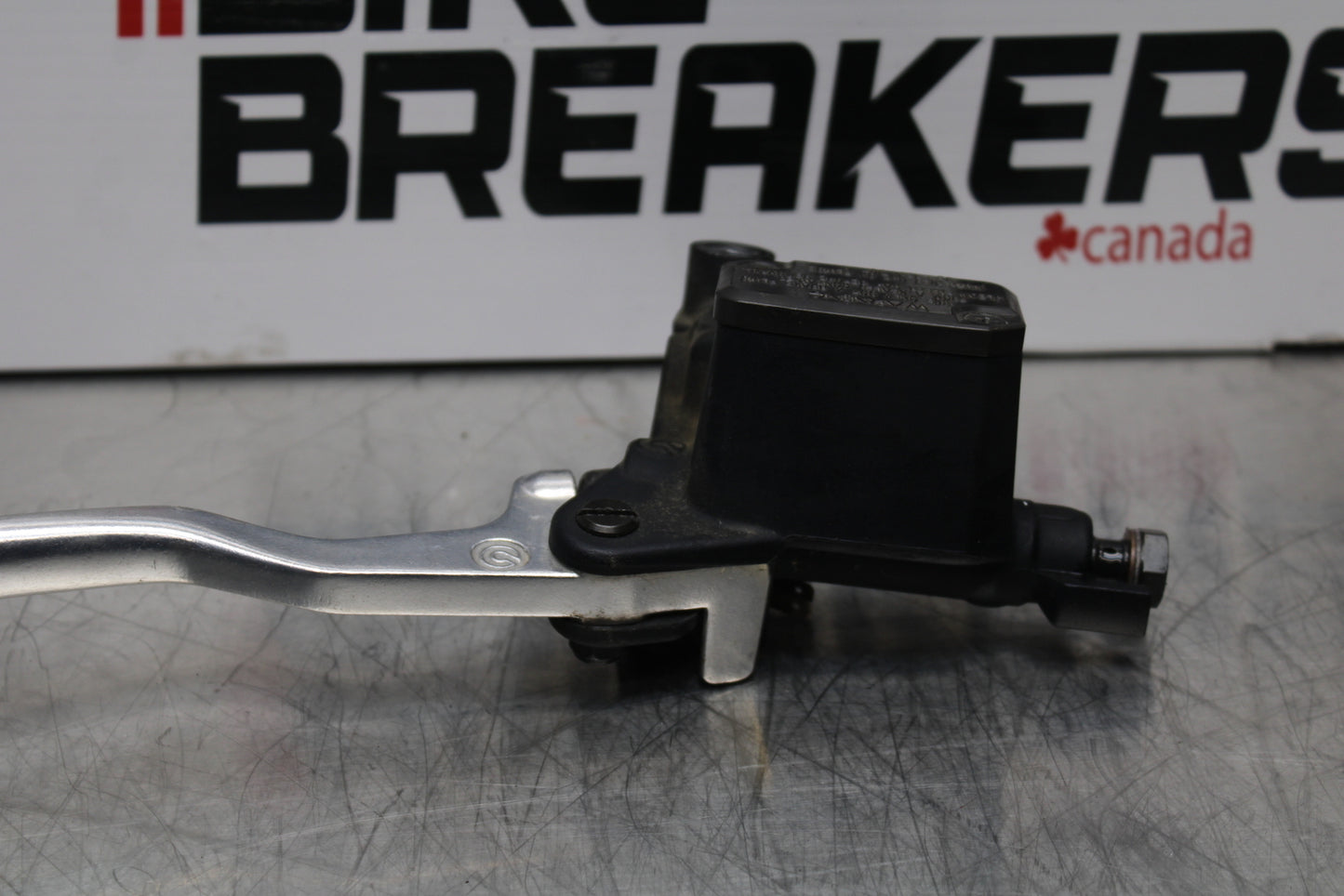 08 MOTO GUZZI BREVA 750 FRONT BRAKE MASTER CYLINDER w/ LEVER BB154