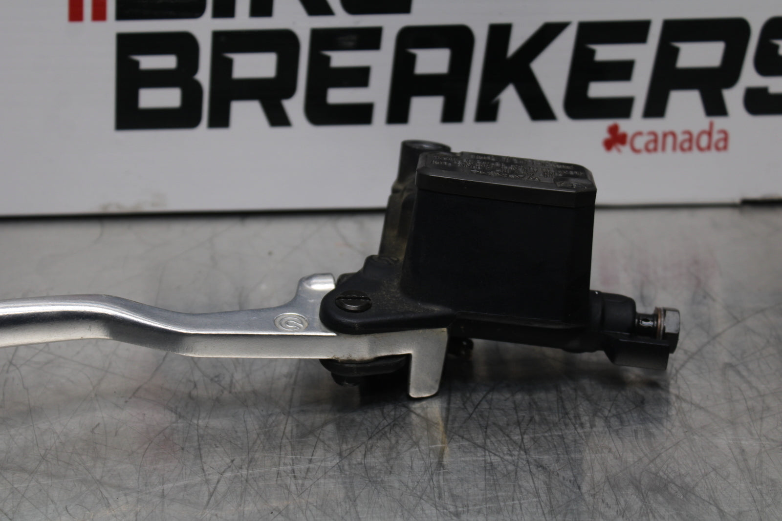 08 MOTO GUZZI BREVA 750 FRONT BRAKE MASTER CYLINDER w/ LEVER BB154