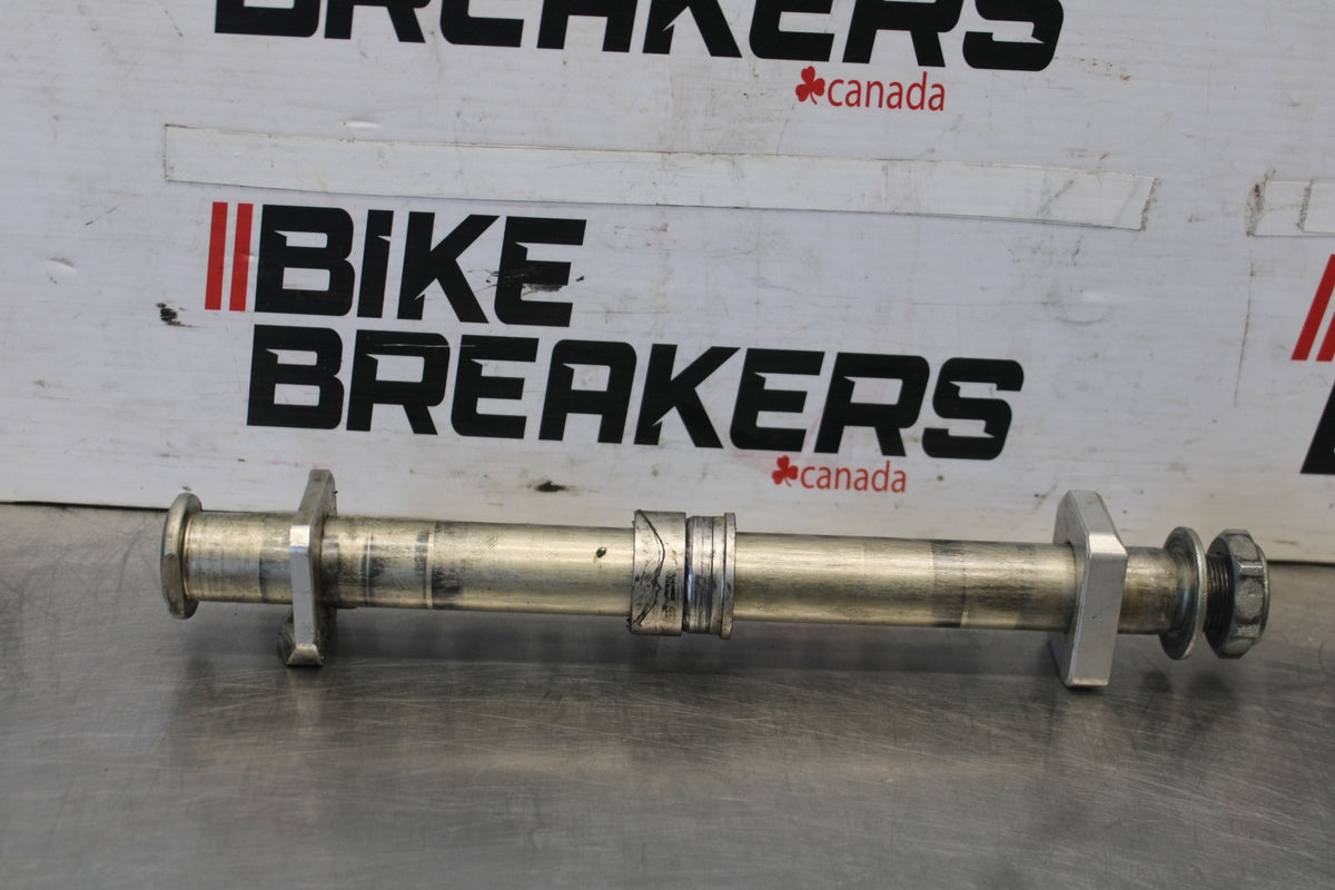 07-08 SUZUKI GSXR1000 REAR AXLE BACK WHEEL RIM PIVOT BOLT AXEL BB944