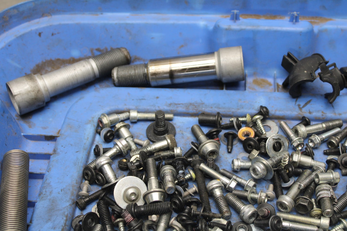 16 DUCATI 959 PANIGALE MOUNTING BOLTS HARDWARE SCREWS BB912