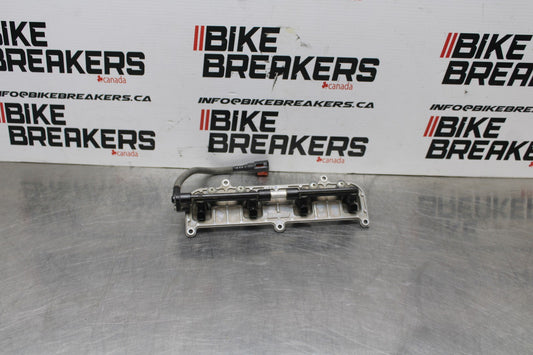 07-08 KAWASAKI NINJA ZX6R SECONDARY FUEL INJECTORS TOP AIRBOX GAS RAIL BB855