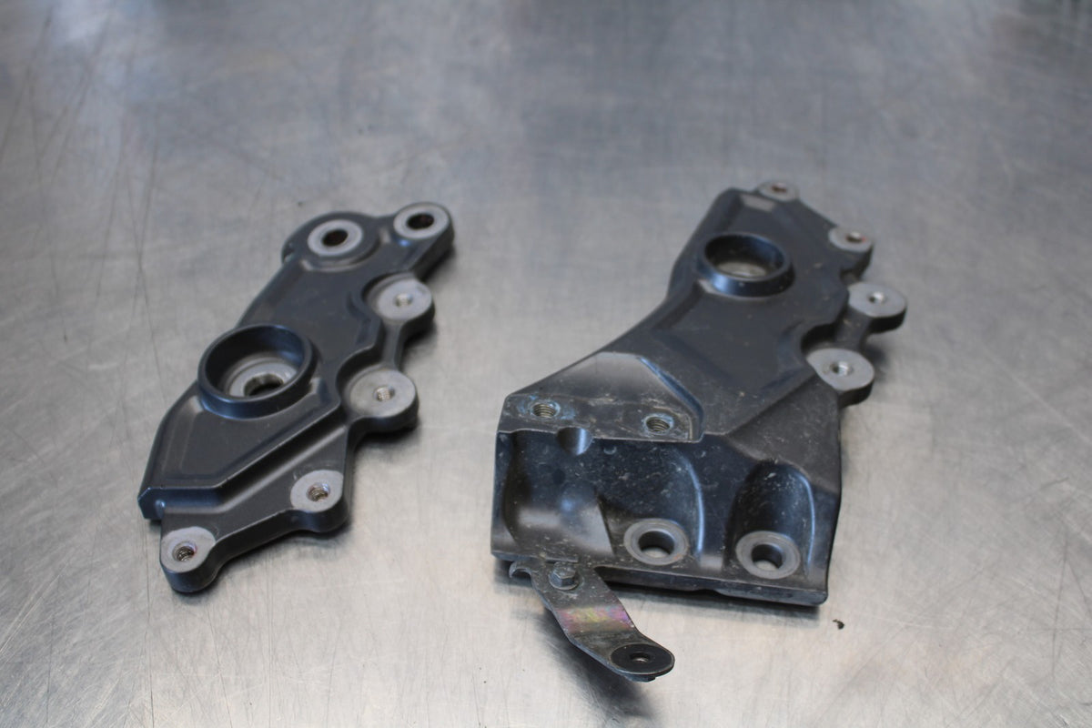 22-25 YAMAHA YZF R7 LEFT RIGHT REARSET REAR SET BRACKETS MOUNTS BB176