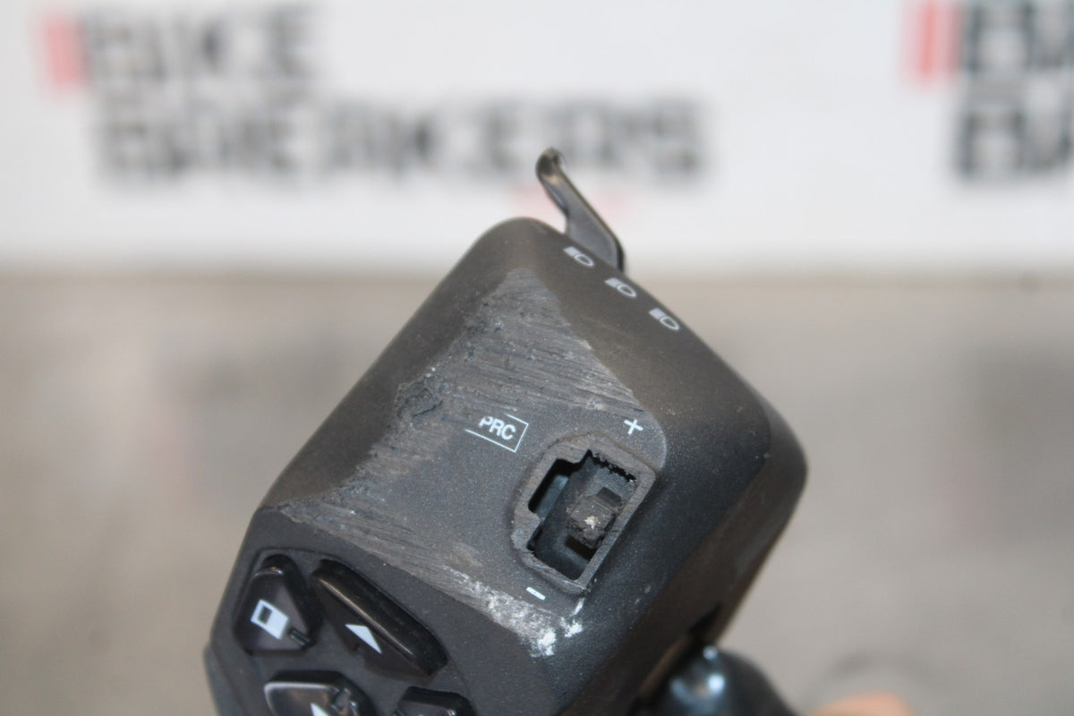 20-23 APRILIA RS660 LEFT CLIP ON HANDLE HORN SIGNALS SWITCH SWITCHES BB889