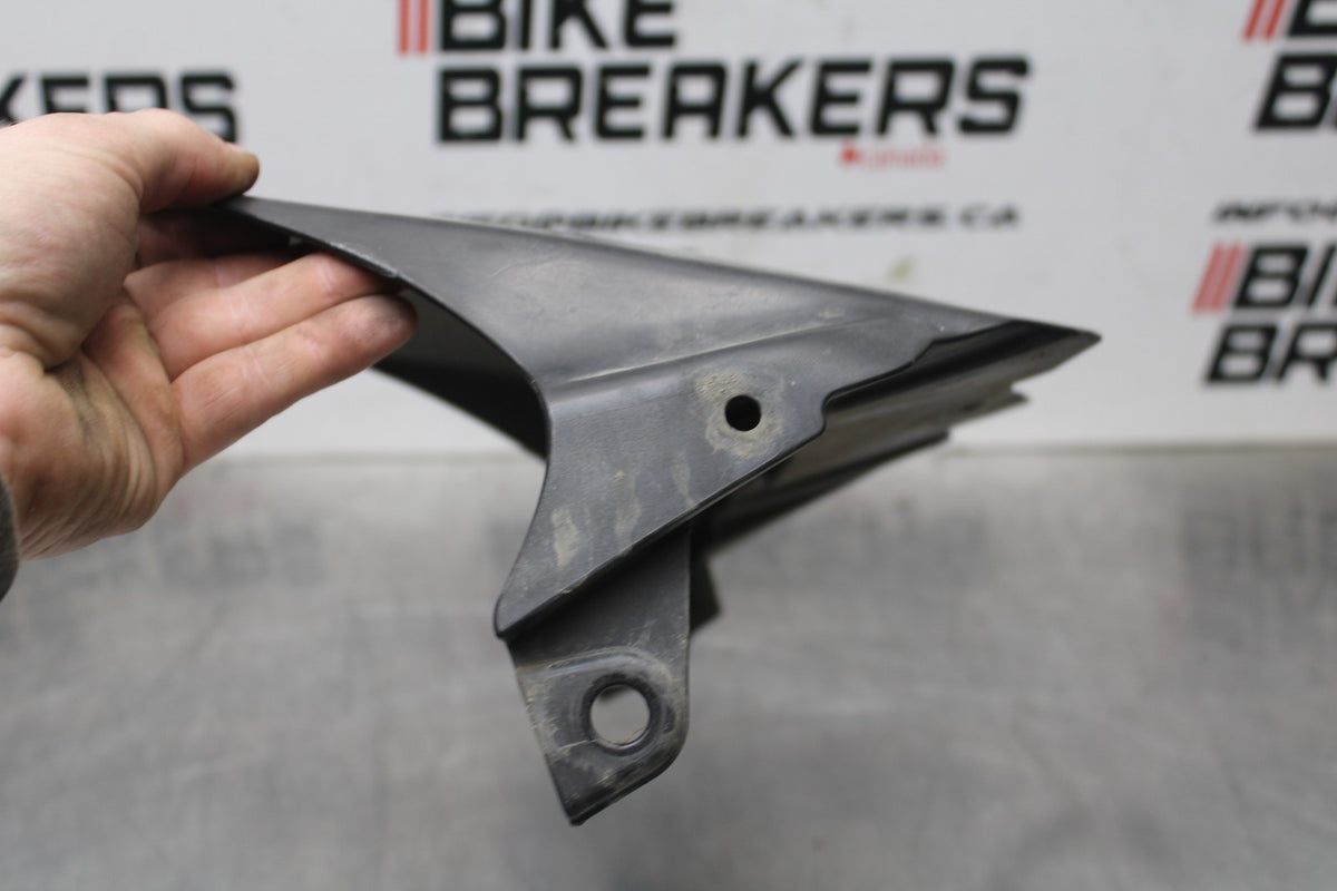 06-07 SUZUKI GSXR 600 REAR BACK WHEEL TIRE HUGGER FENDER BB845