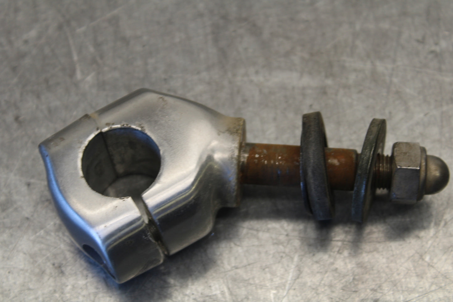05-06 YAMAHA ROYAL STAR HANDLEBAR RISERS BB697
