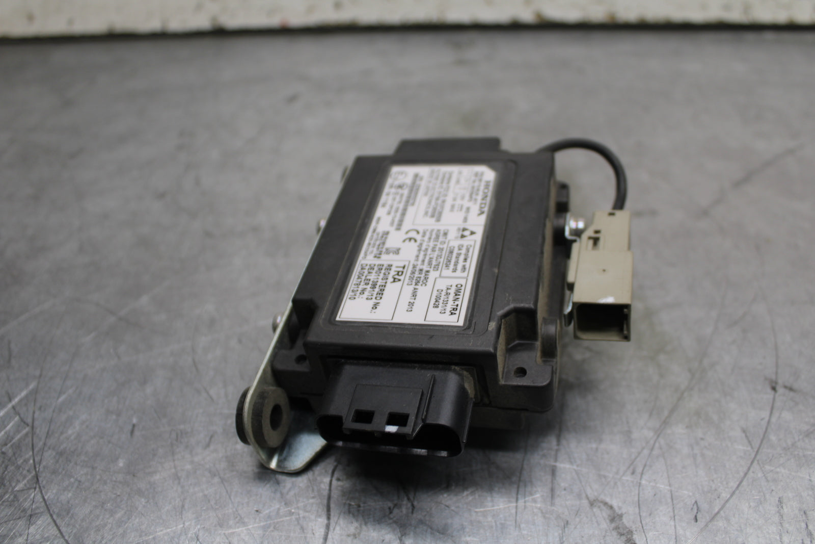 14 HONDA CTX1300A RADIO STEREO CONTROL UNIT BB732