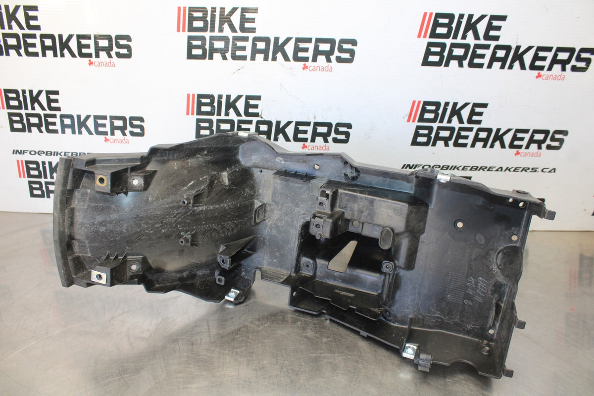 24-25 KAWASAKI ELIMINATOR 450 BATTERY TRAY BOX HOLDER BB869