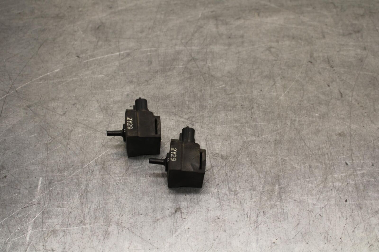 2013 Suzuki Boulevard C50T MAP MASS AIR FLOW PRESSURE SENSOR PAIR BB625