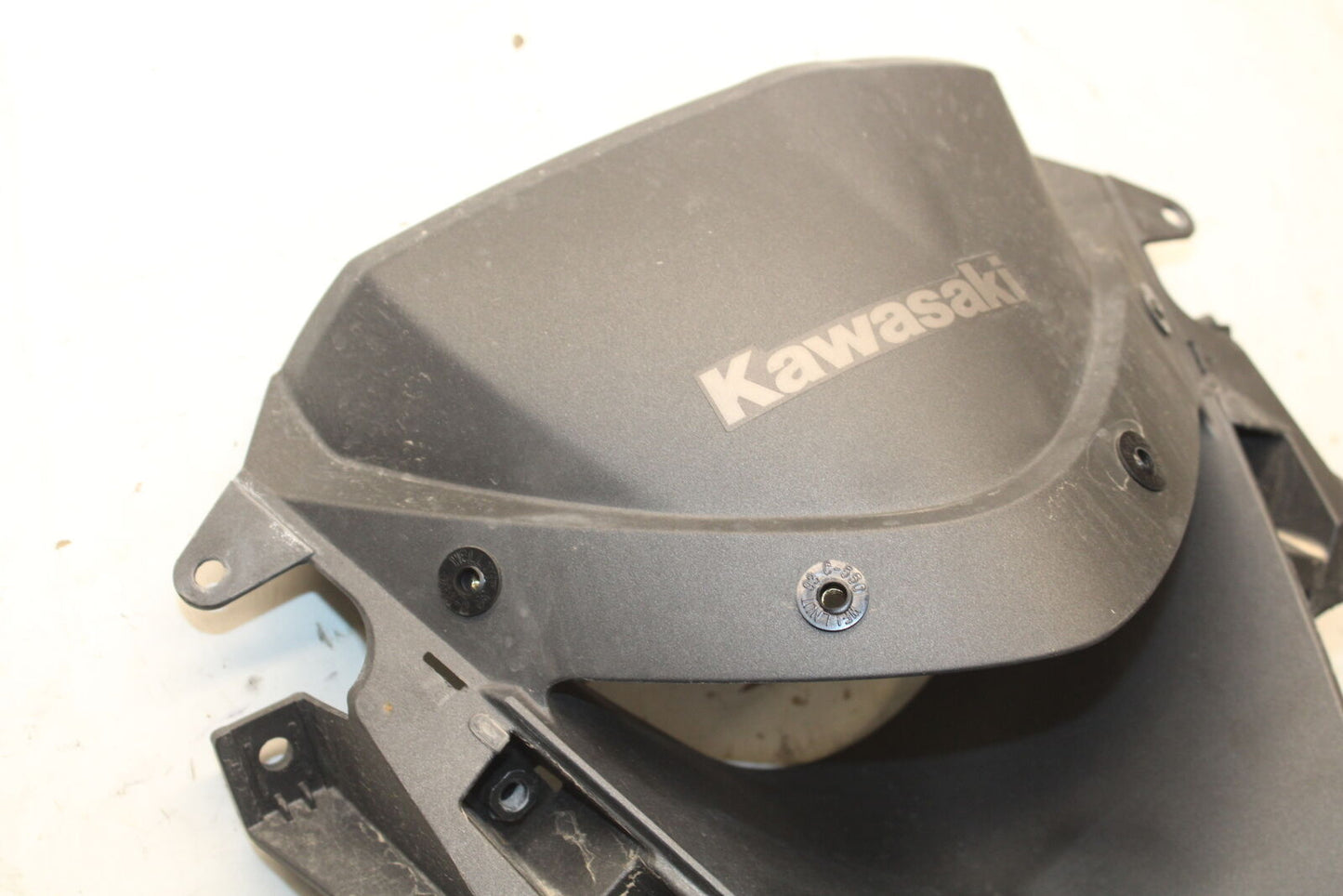 09-12 KAWASAKI NINJA ZX6R FRONT CENTER COWL FAIRING BB698