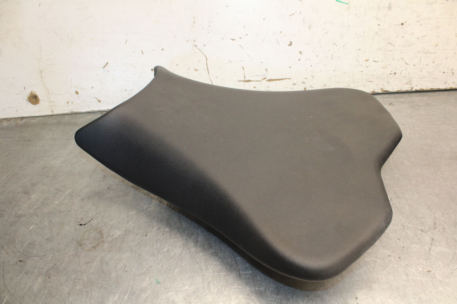 09-12 KAWASAKI NINJA ZX6R FRONT DRIVERS SEAT PAD SADDLE 53066-0246-MA BB698